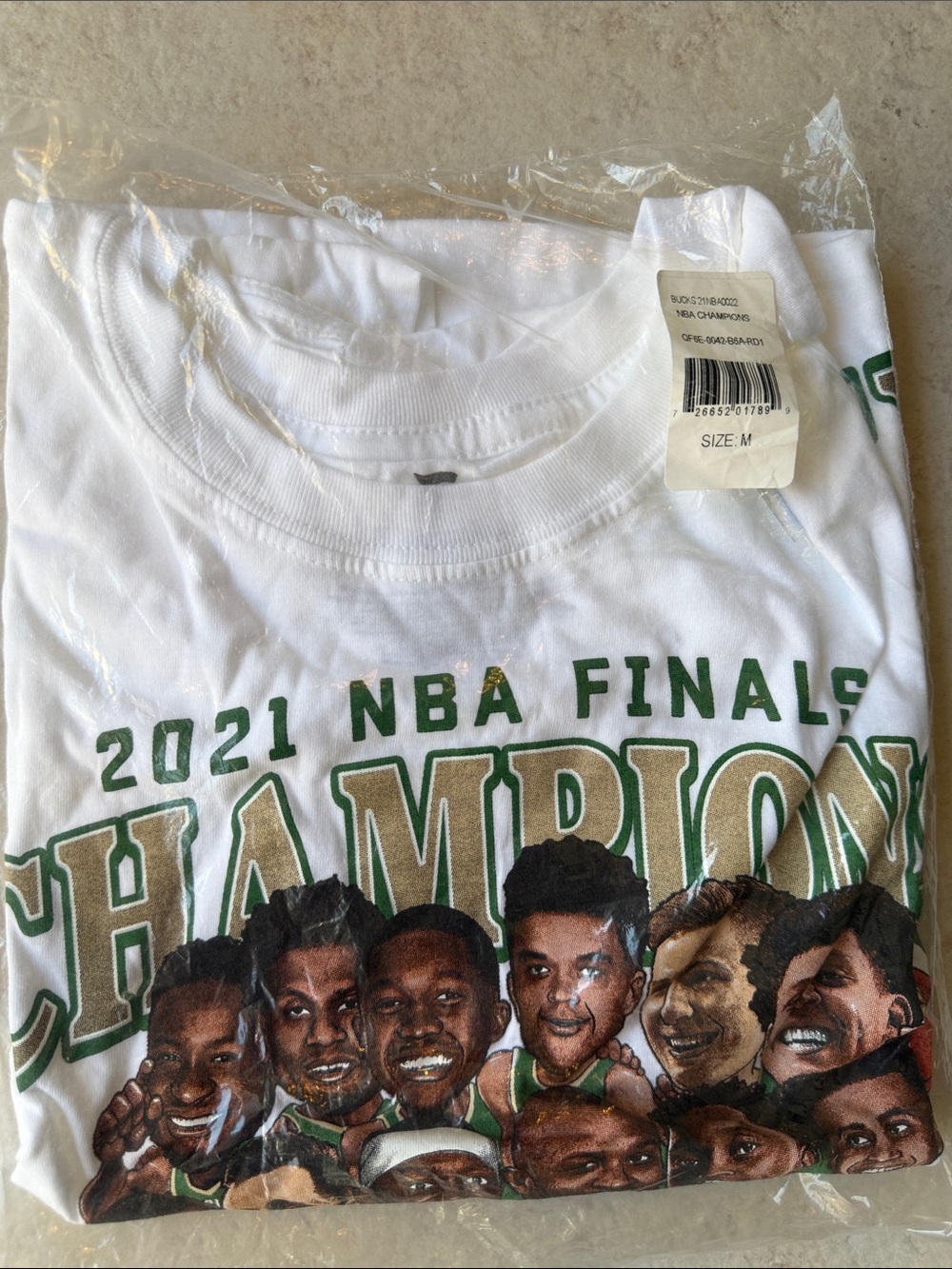 NWT Fanatics Milwaukee Bucks 2021 NBA Finals Champions White Graphic T-Shirt